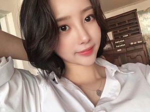 4-buoc-cham-soc-moi-toi-giup-da-de-luon-cang-min-khong-so-lao-hoa1