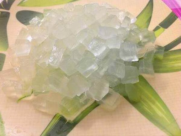 bi-quyet-lam-dep-da-tai-nha-voi-nguyen-lieu-re-den-khong-ngo2