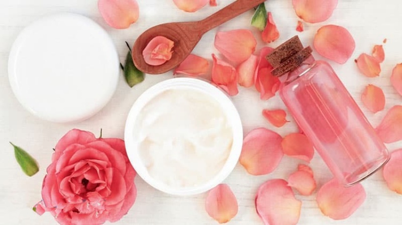 5-cong-thuc-lam-mat-na-duong-da-trang-min-tu-bo4