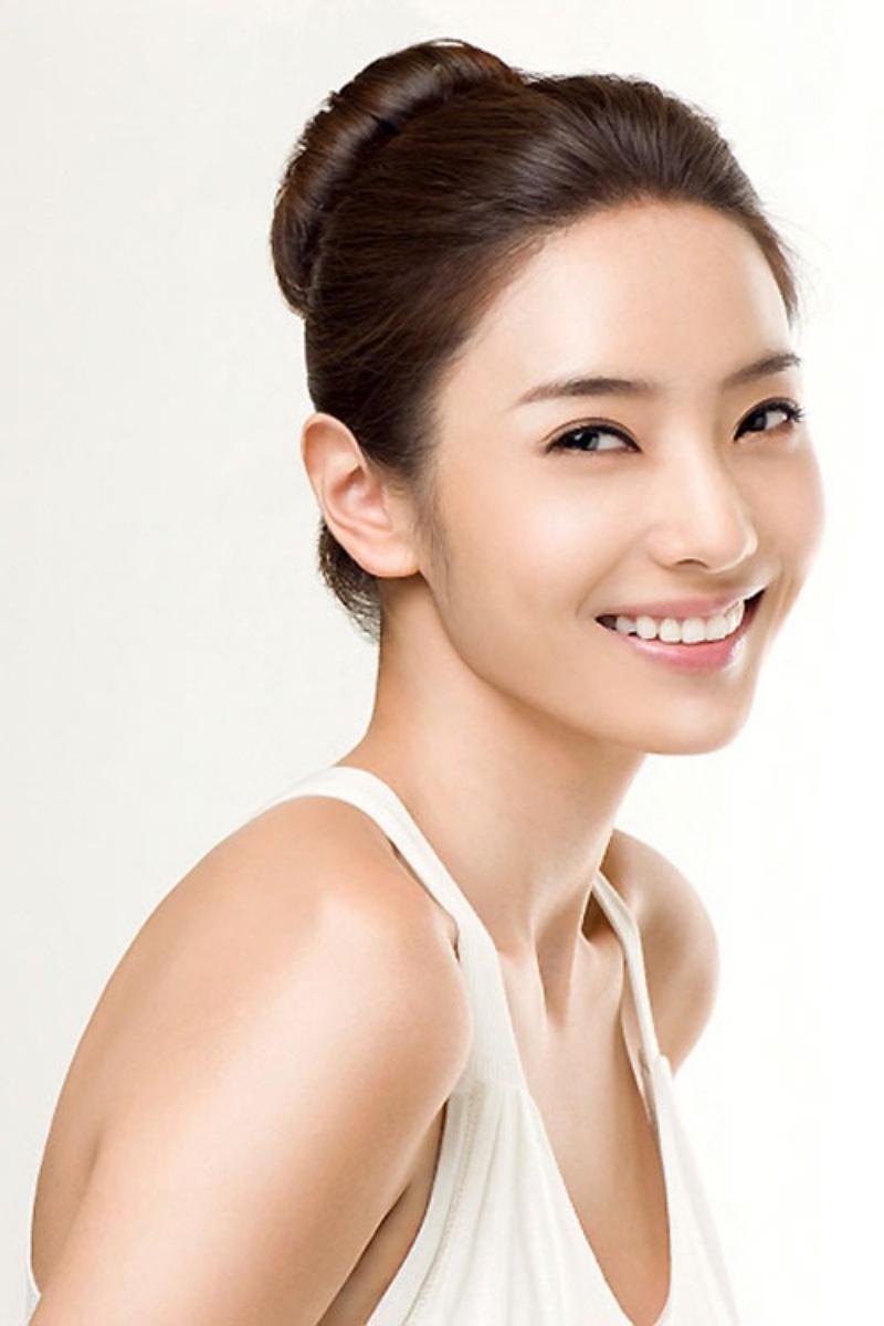 cong-thuc-giup-nu-dien-vien-han-quoc-so-huu-lan-da-trang-hong1