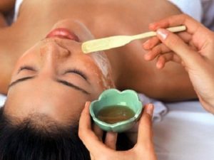 dung-thuoc-lam-trang-da-co-the-dan-den-nhiem-doc-ung-thu-chi-em-nen-de-phong1