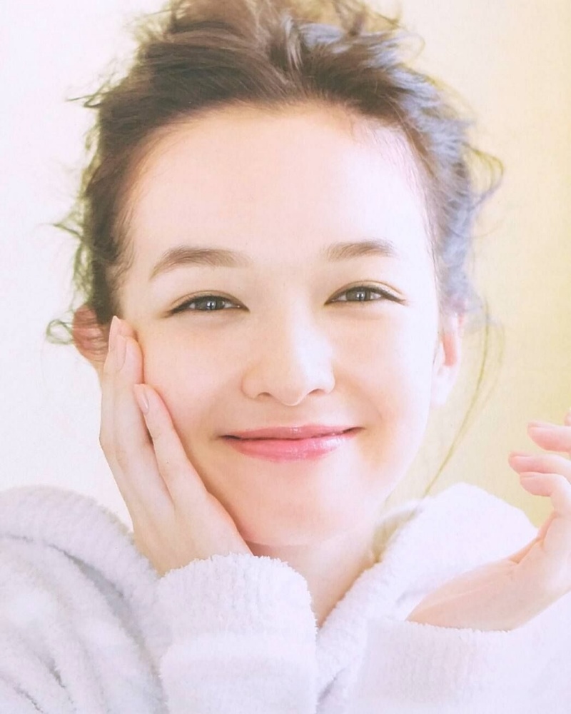 5-bi-quyet-giup-so-huu-lan-da-khong-tuoi-cua-nu-hoang-dao-keo-nhat-ban3