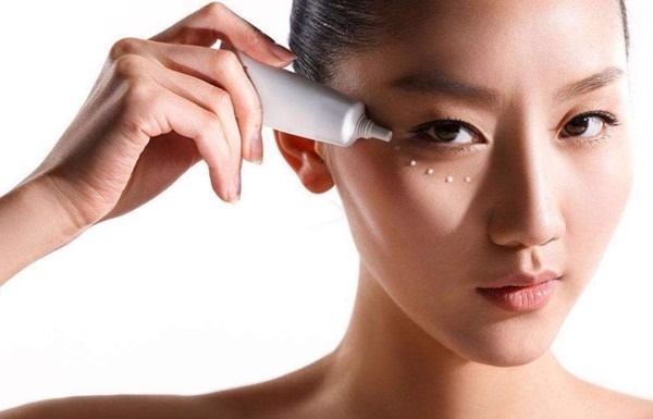 bat-mi-quy-trinh-cham-soc-da-co-ban-chuan-nhat-hien-nay3