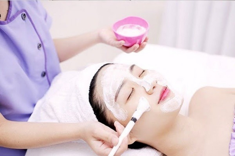 tat-tan-tat-nhung-my-pham-can-thiet-cho-spa-nen-mua1